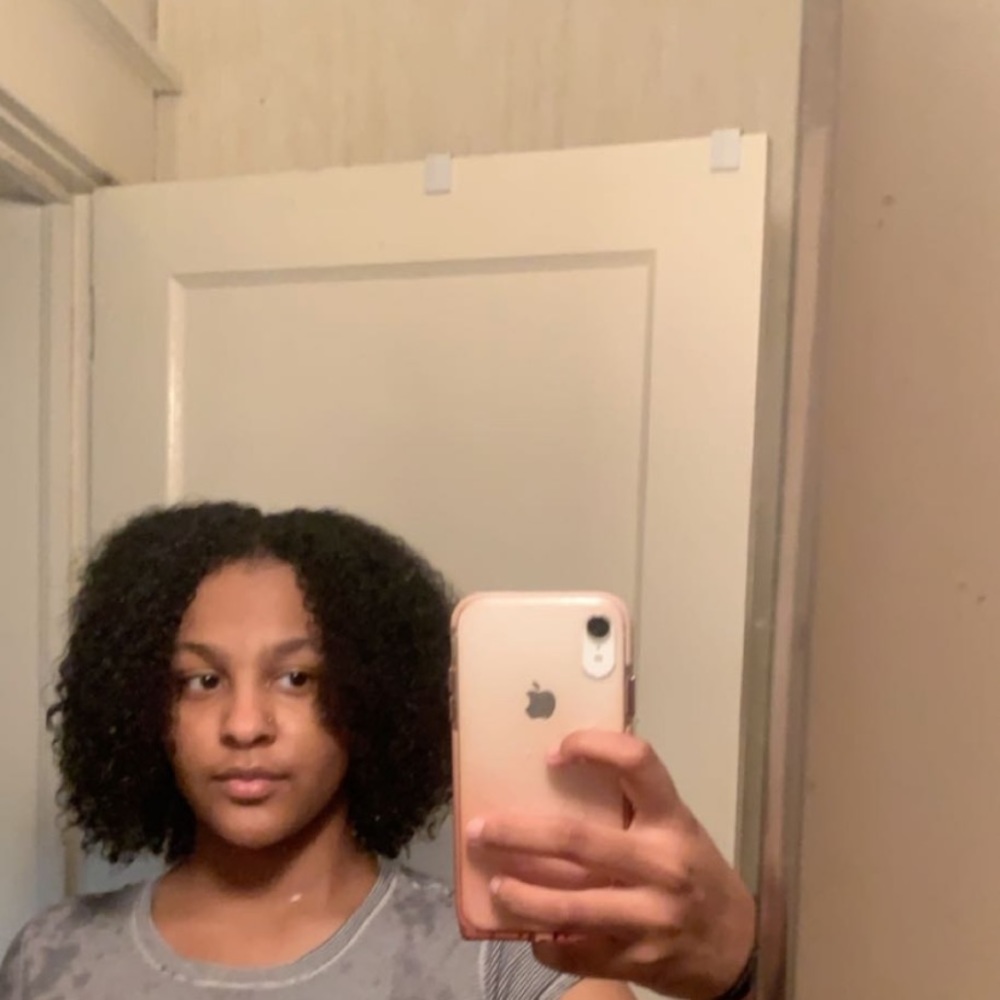 Meet your Posher, Deaisha